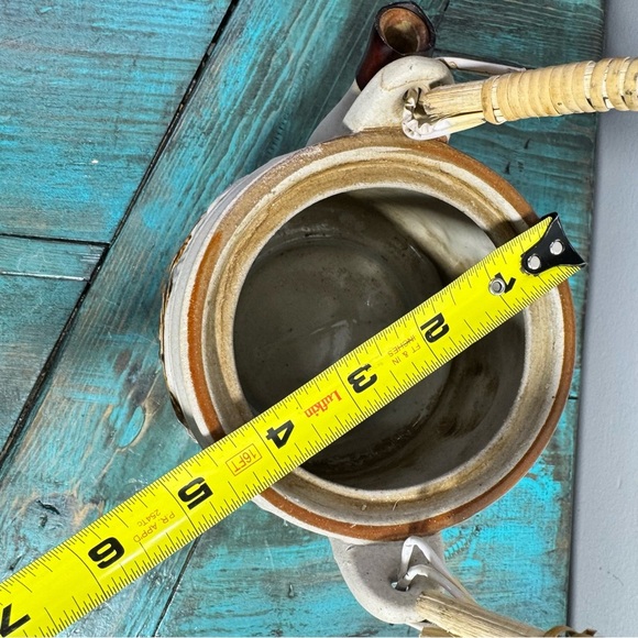 Rare Vintage Owl Teapot Stoneware w/Rattan Handle Wooden Lid - Picture 10 of 11